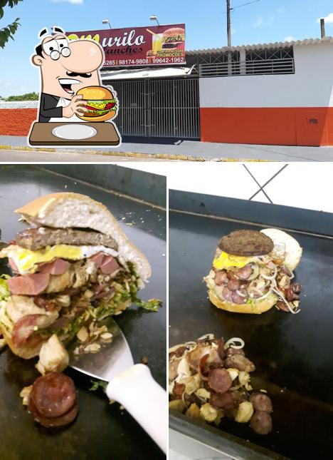 Peça um hambúrguer no MURILO LANCHES