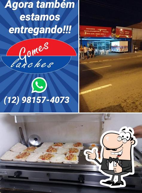 See this pic of Gomes Lanches