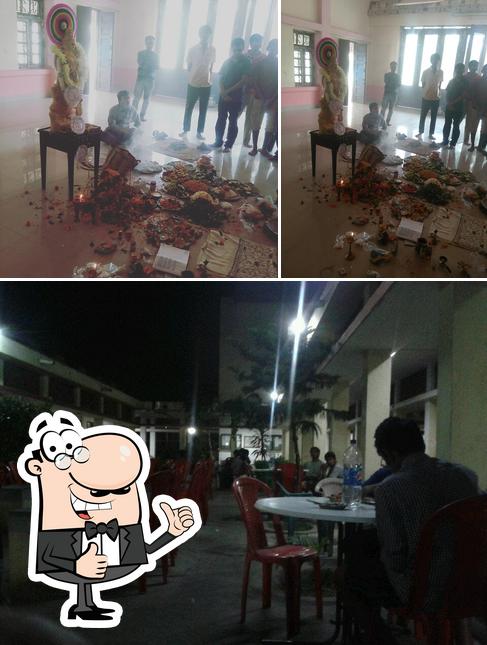 Night Canteen, VS Hall