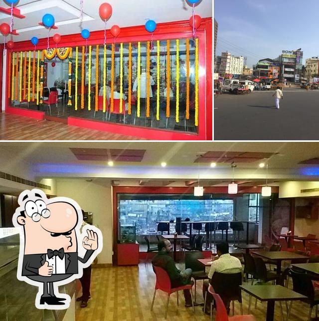 Demos Food Court, Visakhapatnam, M6M3+RCC Restaurant reviews