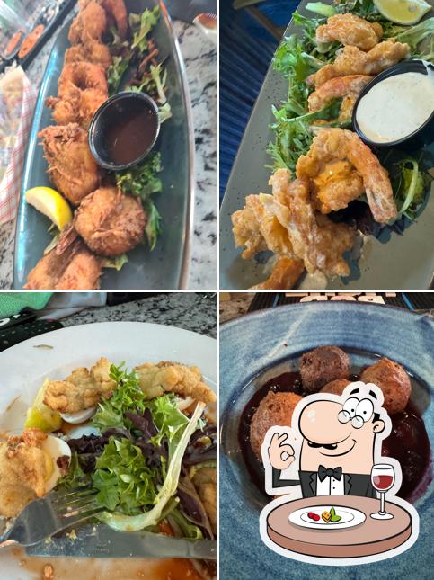 St. Augustine Fish House & Oyster Company in St. Augustine Restaurant menu and reviews