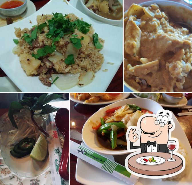 Food at Mai Lee Thai Restaurant