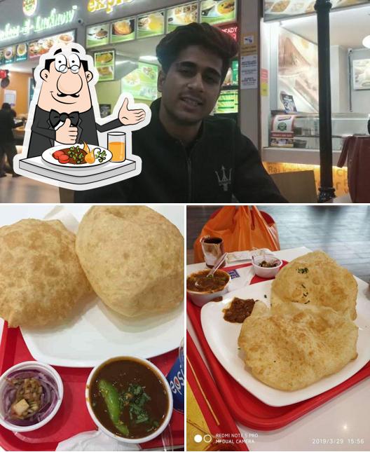 Food at Amritsari Express