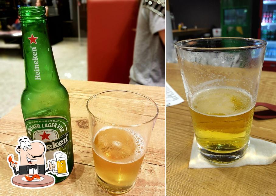 Le Pinguê serve uma opção de cervejas