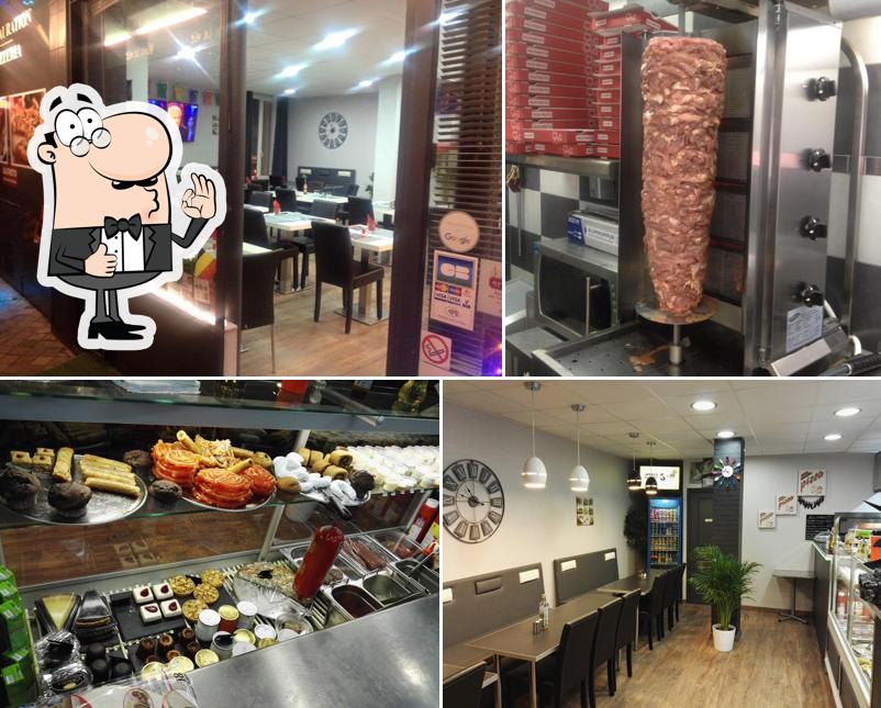 Regarder l'image de (kebab & tacos & poulet crousty & pizza