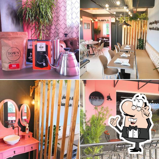 Town Café Bar