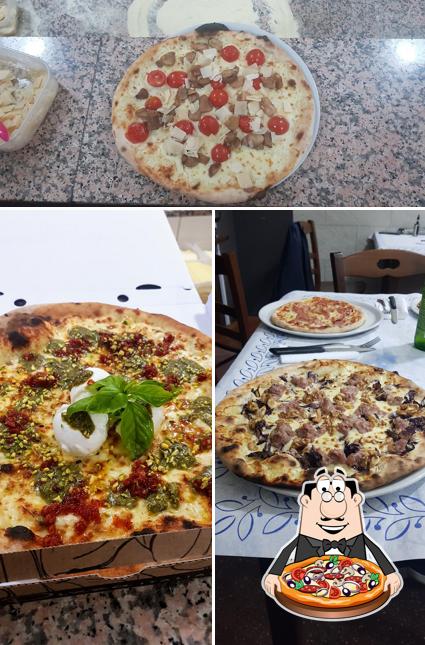 В "La Vecchia Pizzeria" вы можете отведать пиццу
