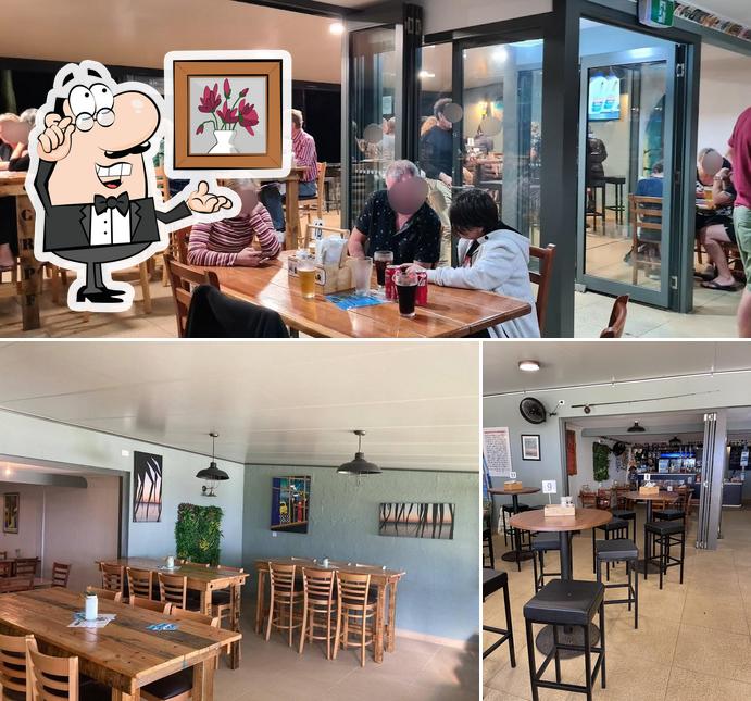 Coochiemudlo Island Beach Bar And Grill in Coochiemudlo Island