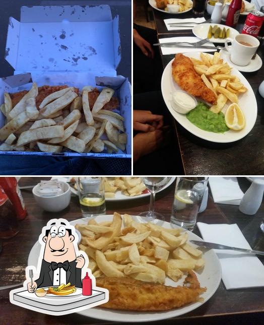 Try out French fries at Kennedy's of Goswell Road