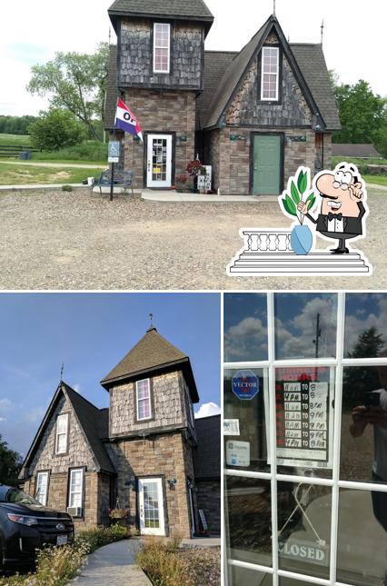 Lionsgate Pizza, Ice Cream & Deli in Wooster Restaurant menu and reviews