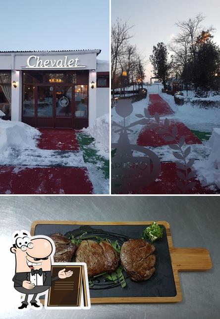 Schauen Sie sich das Bild von außen und fleisch bei Restaurant Chevalet an
