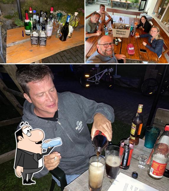 Las imágenes de bebida y barra de bar en Rennsteighütte