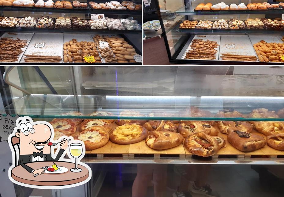 Il Fornaio e Oltre si caratterizza per la cibo e interni
