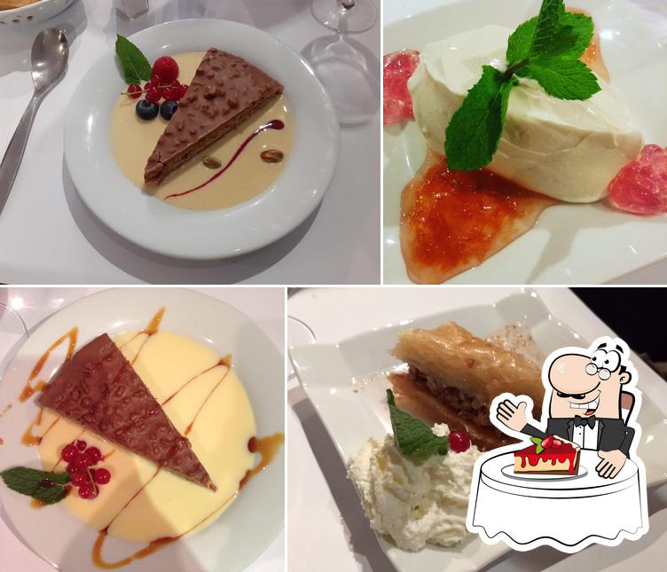 Restaurant MELKONYAN sert une sélection de desserts