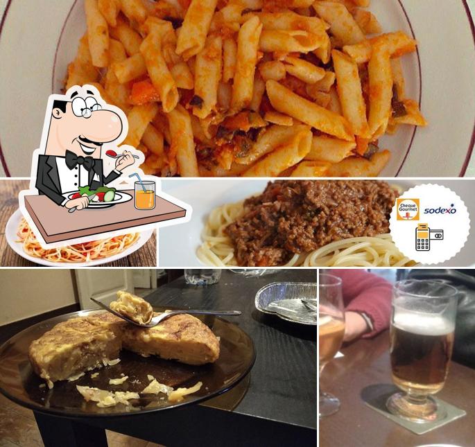 Take a look at the photo depicting food and beer at Taberna Dos Peña