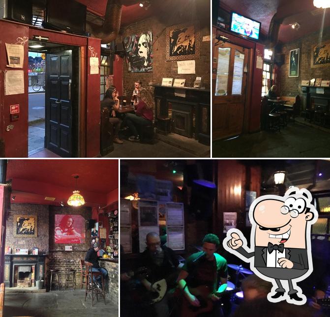Charlie's Bar, 2 Union Quay in Cork - Restaurant reviews
