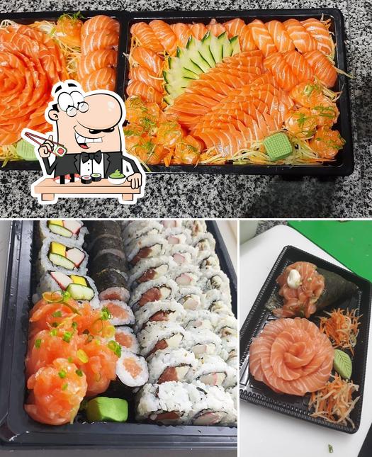 Peça diferentes opções de sushi