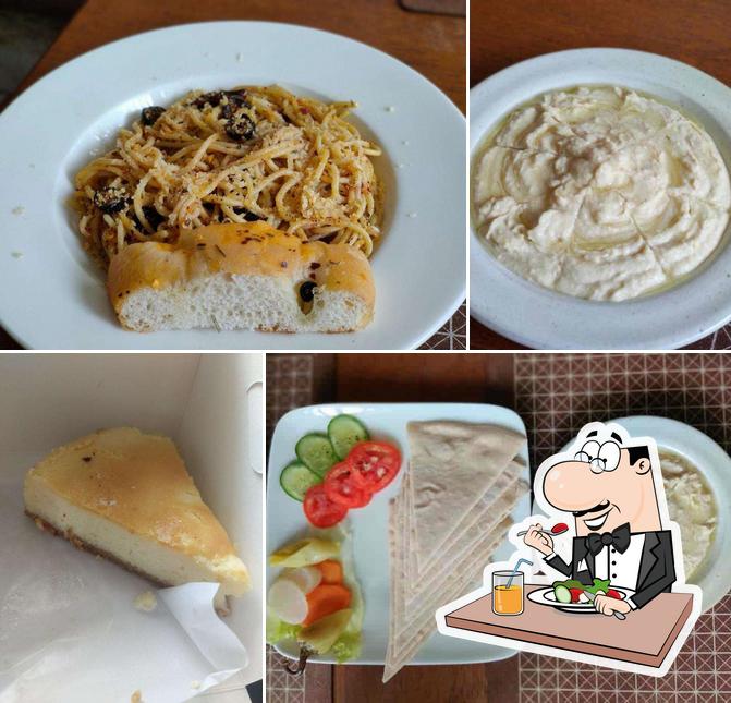 Cafe CakeBee