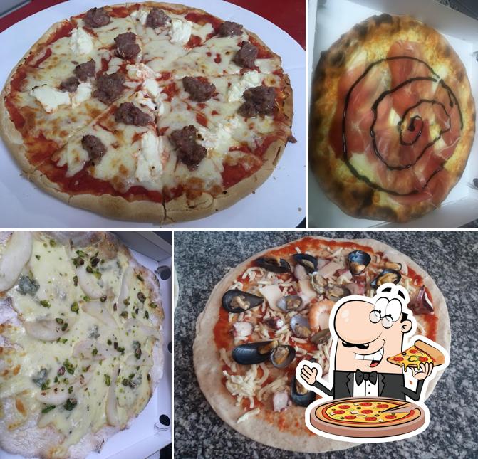 Ordina tra le svariate varianti di pizza