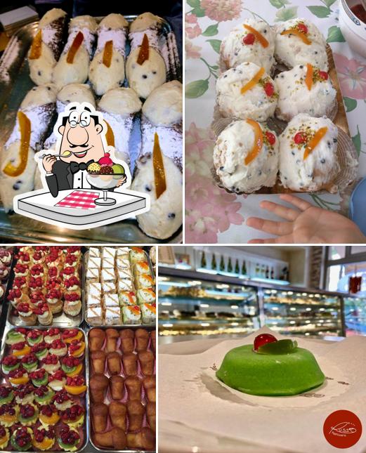 Non scordarti di ordinare un dessert a Pasticceria Bar Russo