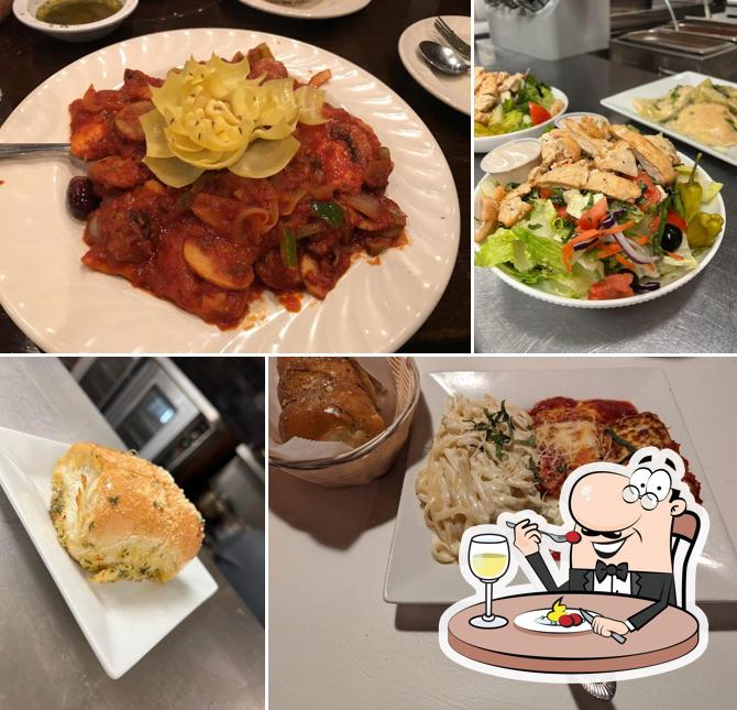 Leci's Italian, 9475 Philips Hwy suite 8 in Jacksonville Restaurant