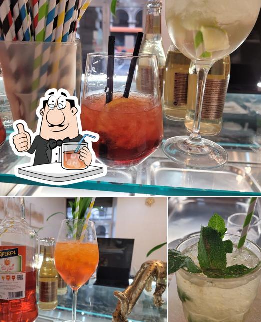 Prova un drink dal menu