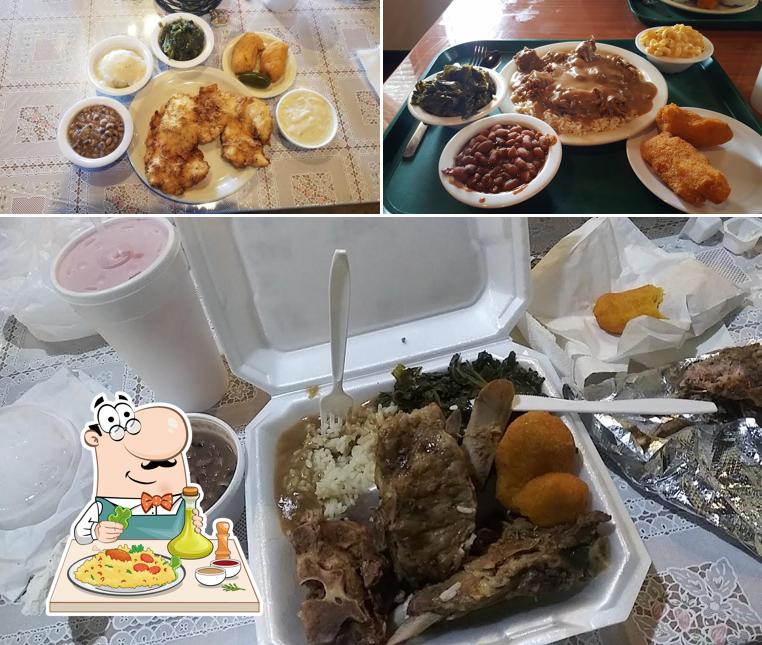 Madea's Down Home Cooking in Everman Restaurant menu and reviews