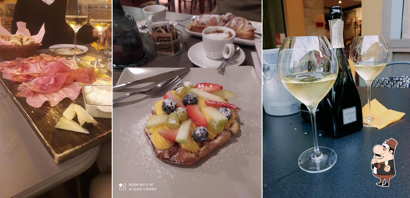 Papi Sas Di Papi Alfredo serve alcolici