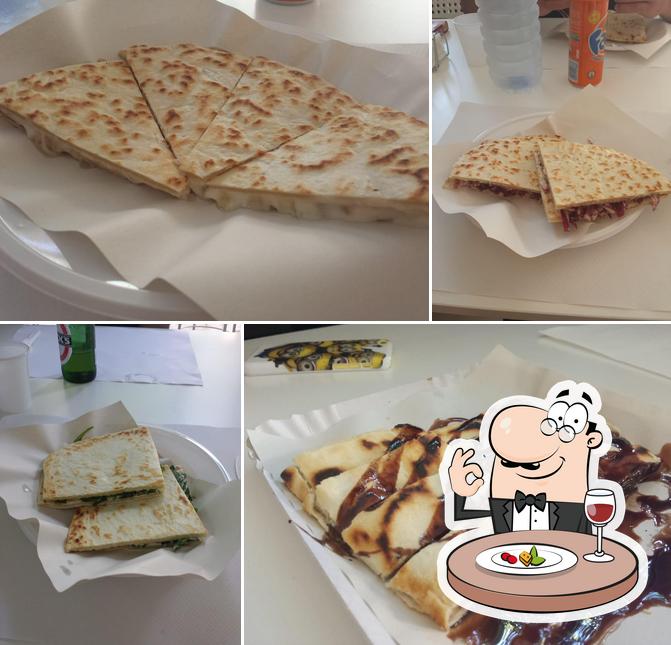 Cibo al Piadineria La Darsena