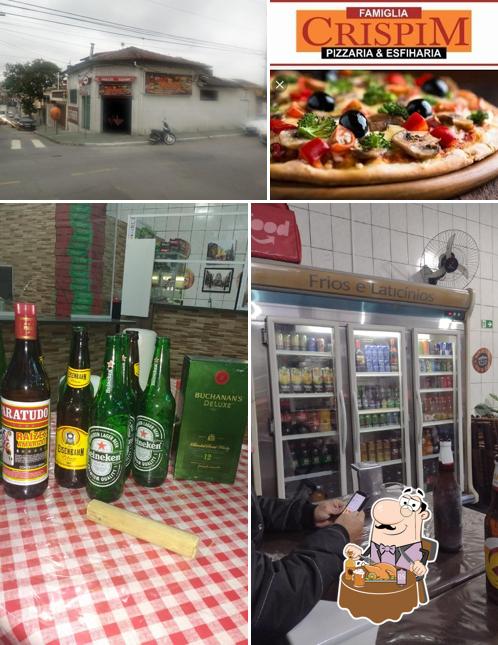 PIZZARIA FAMIGLIA CRISPIM serve uma seleção de cervejas