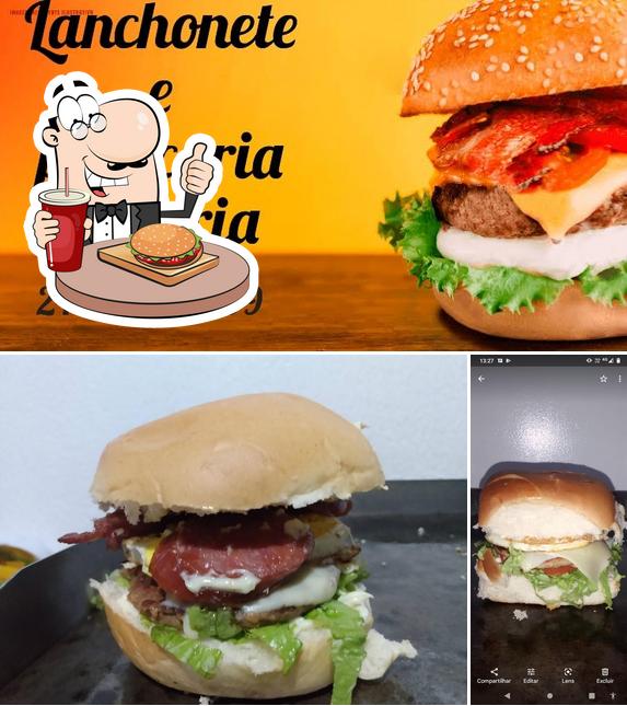 Get a burger at Restaurante e Lanchonete Sabor da Alegria