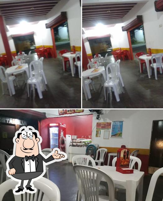 O interior do Eri Lanches