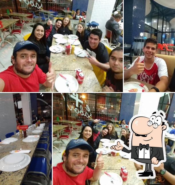 O interior do Dina Pizza - Fazenda Rio Grande