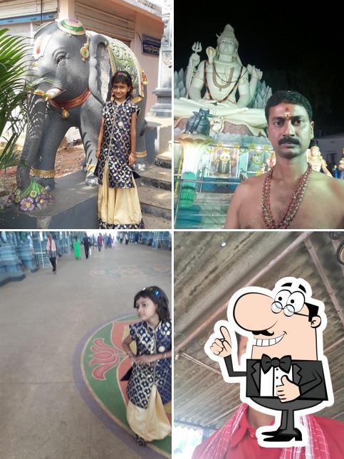 See this picture of Satya Sri Venkateswara Mess