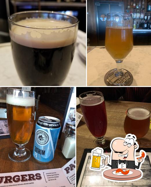 WoodnTap Newington, 3375 Berlin Turnpike in Newington Restaurant menu and reviews