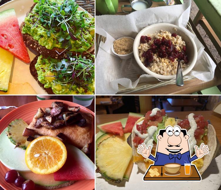 Mango Bistro, 301 W Dearborn St. in Englewood Restaurant menu and reviews