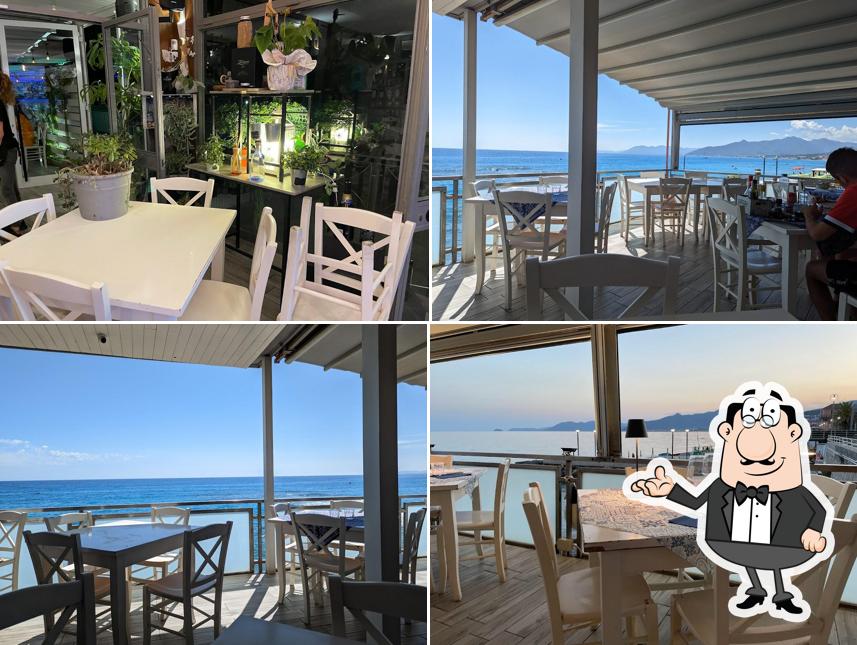 Dai un'occhiata agli interni di La Playa