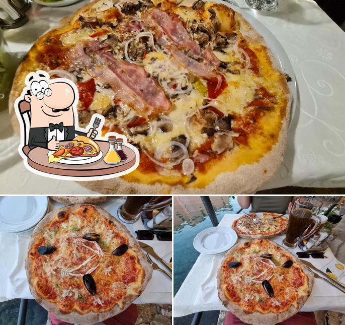 Prenez des pizzas à Pizzeria Buffet Fortuna