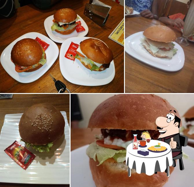 LEO'S Cafe & BistrØ