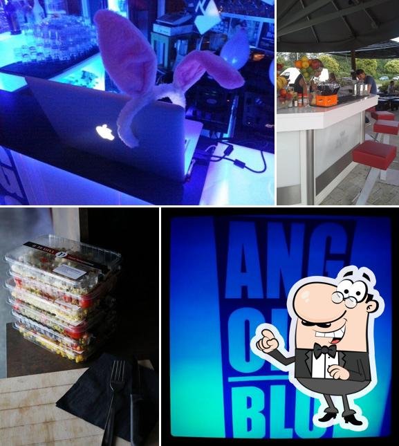 Gli interni di Angolo Blu