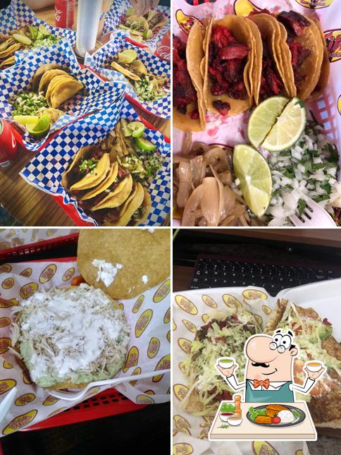 Fitos tacos de trompo in Irving Restaurant menu and reviews