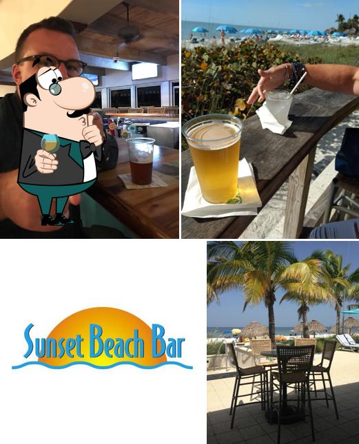 Sunset Beach Bar & Grill in Naples Restaurant menu and reviews