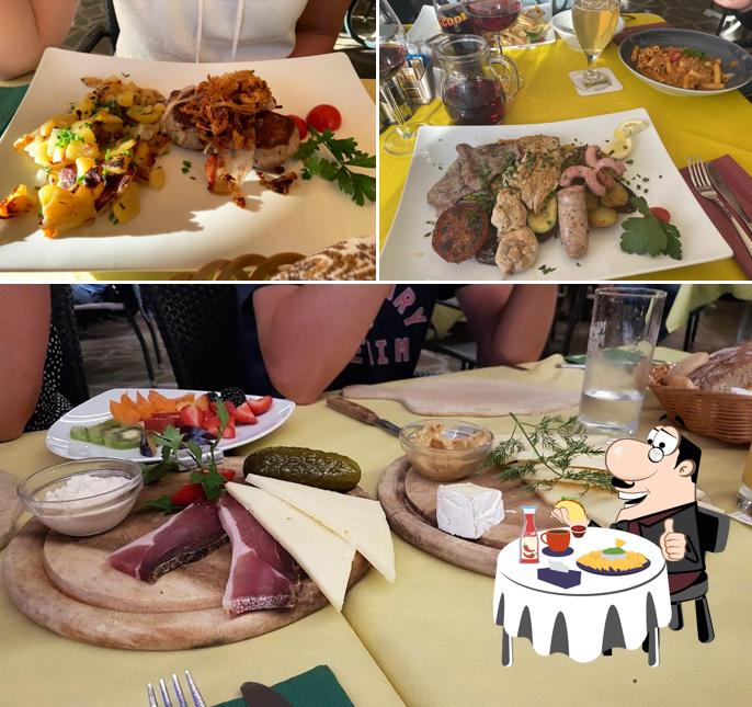 Piatto di formaggi al Restaurant Cafe Monika
