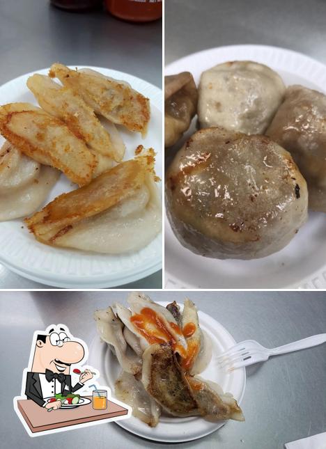Еда в "Fried Dumpling"