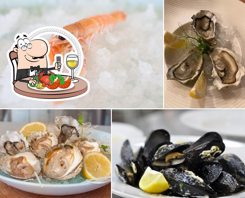 Try out different seafood items served at Restavracija Hotela Marina