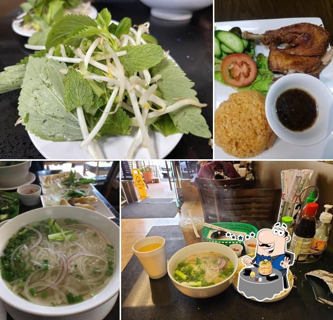 Food at Pho Hong Hung