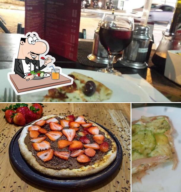 Comida em Pizzaria do Dudu - Água Fria