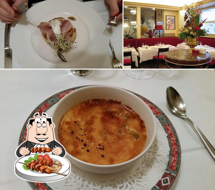 La nourriture et intérieur du restaurant