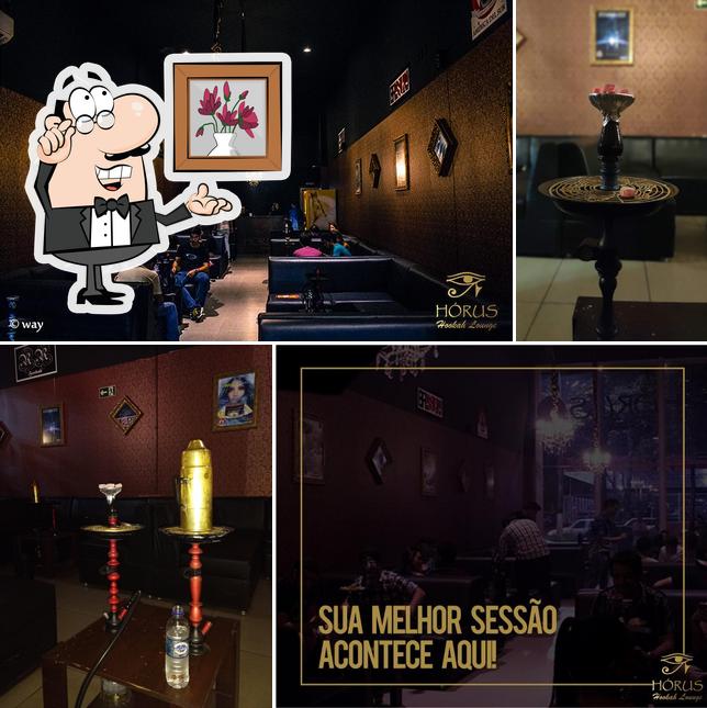 Veja imagens do interior do Hórus Hookah Lounge