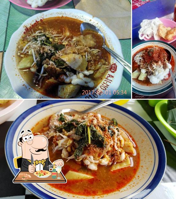 Еда в "Docang Ibu Kapsah"